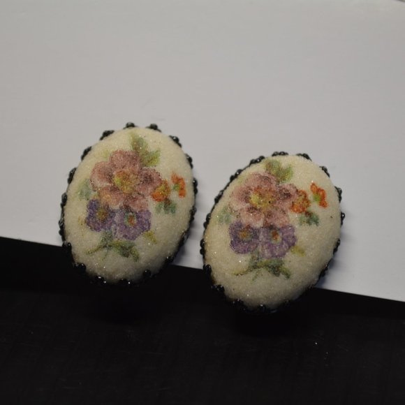 Vintage Germany Oval Flower Floral Cameo Sugar Stone Clip On Earrings Pink Ivory - Picture 1 of 7